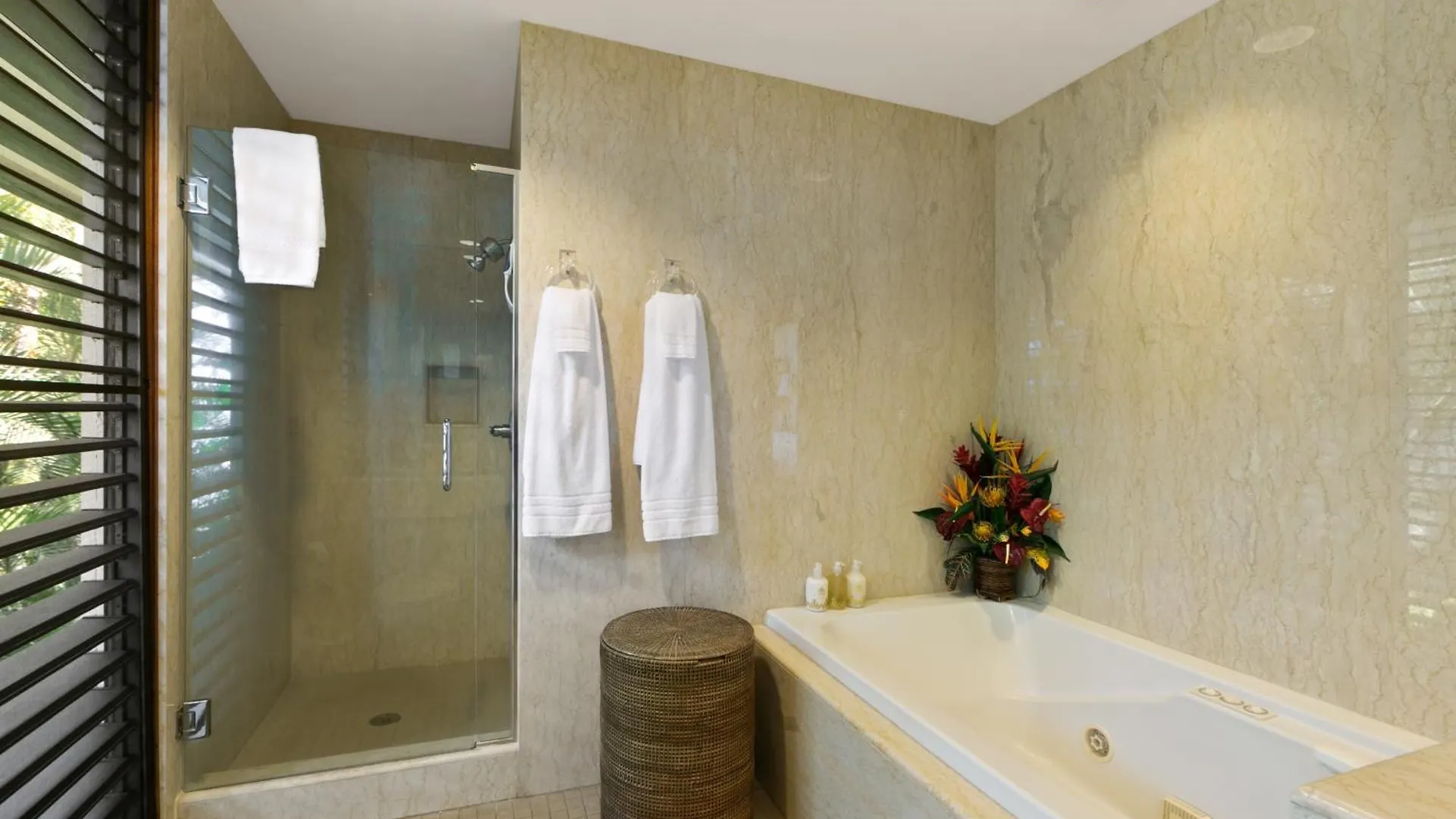 Oceanfront Corner Villa W Air Conditioning - Alekona Kauai Koloa