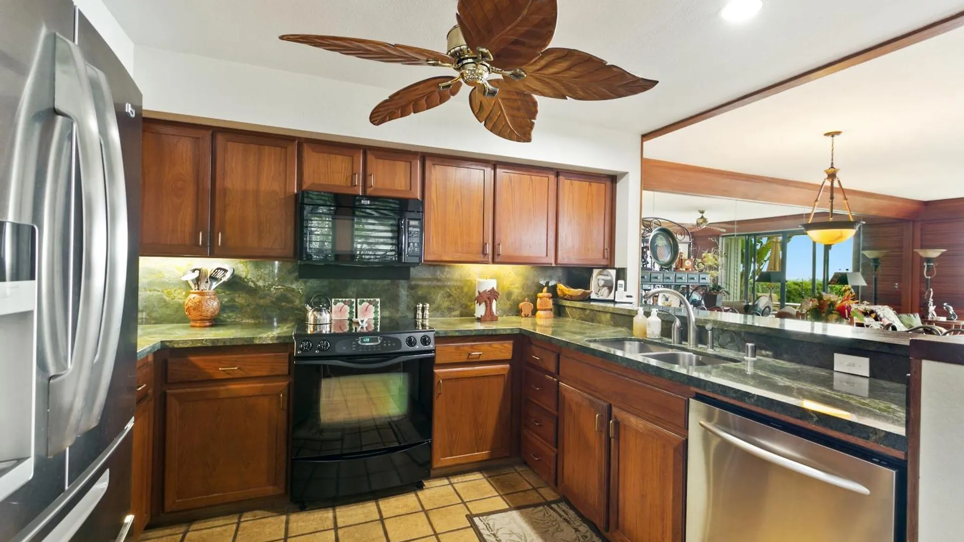 Oceanfront Corner Villa W Air Conditioning - Alekona Kauai Koloa