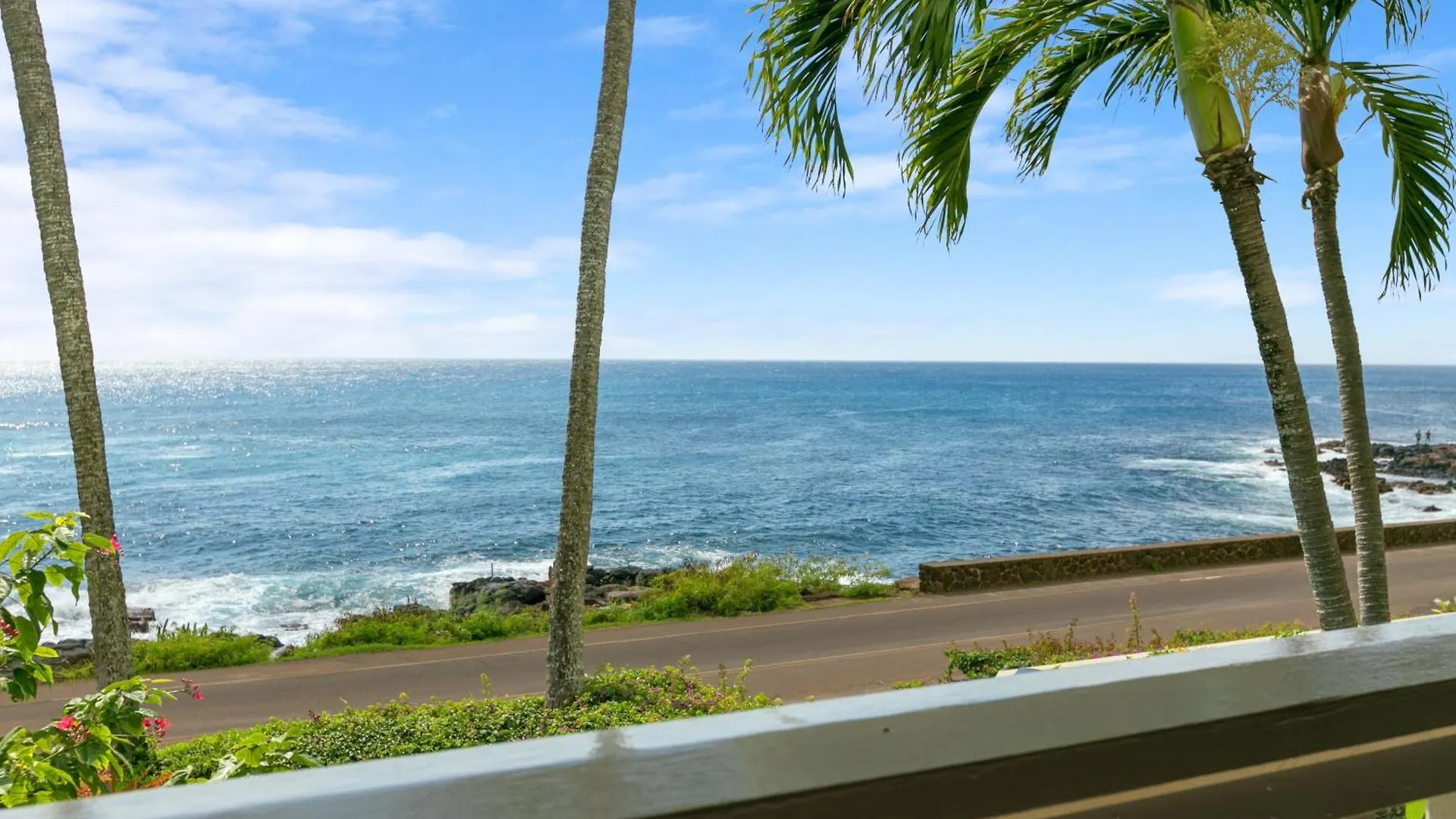 Holiday home Oceanfront Corner Villa W Air Conditioning - Alekona Kauai Koloa